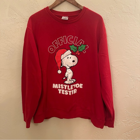 Peanuts Tops - Vintage Snoopy Christmas Crewneck Sweatshirt
